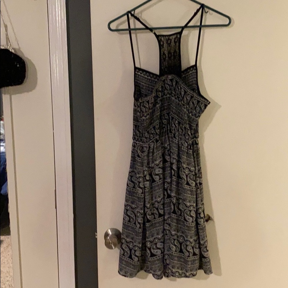 Black and white design short dress